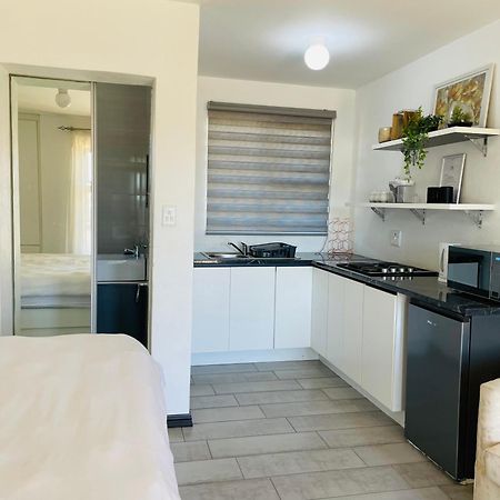 Moh Ville Guest House Масеру Экстерьер фото