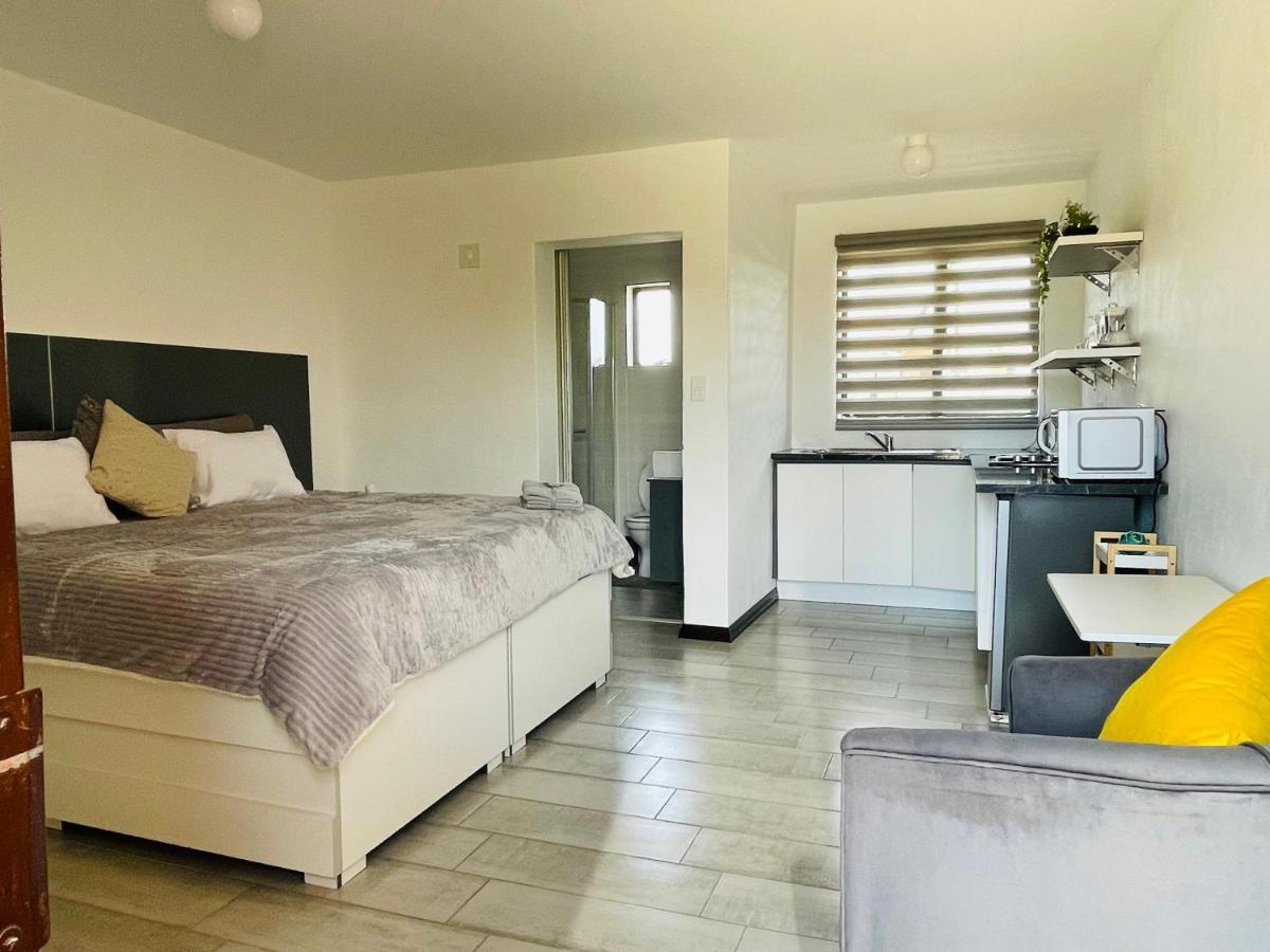 Moh Ville Guest House Масеру Экстерьер фото