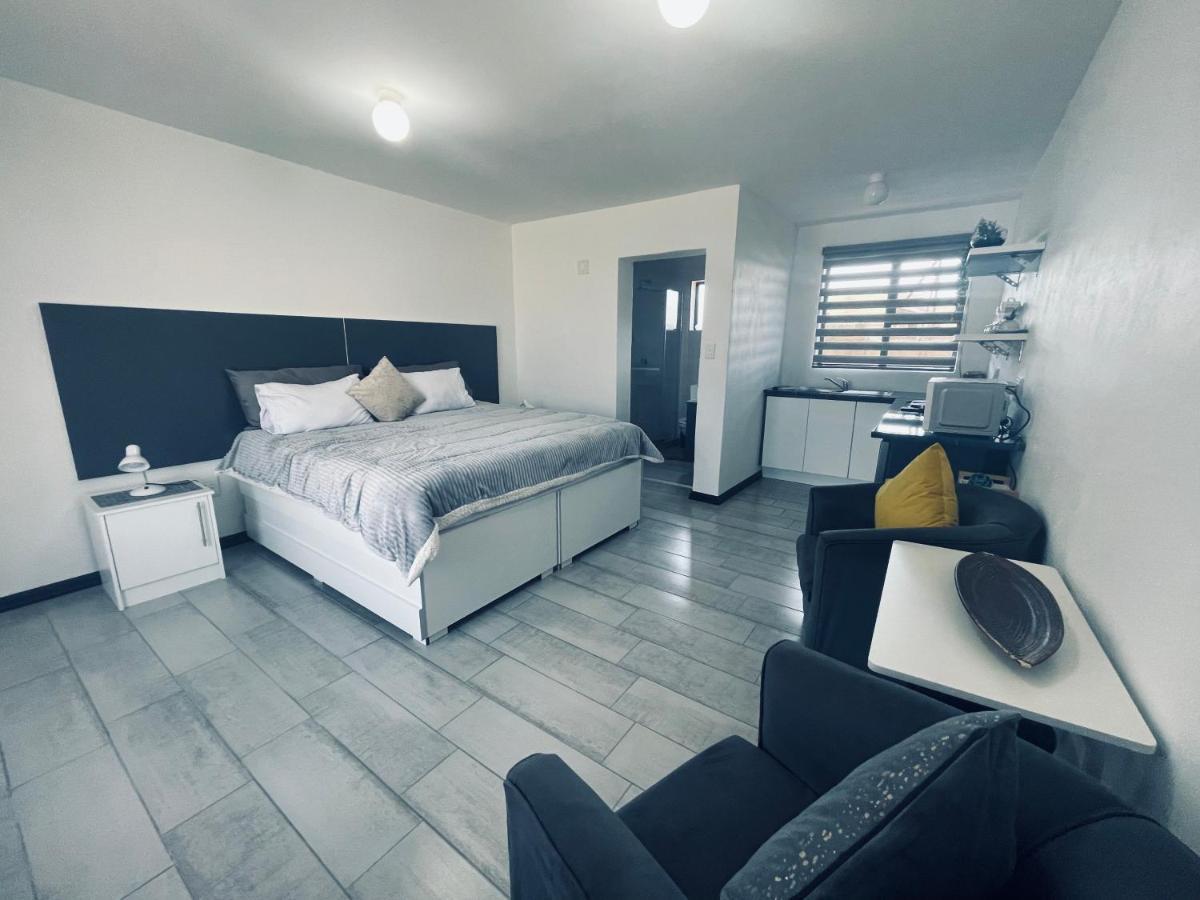 Moh Ville Guest House Масеру Экстерьер фото